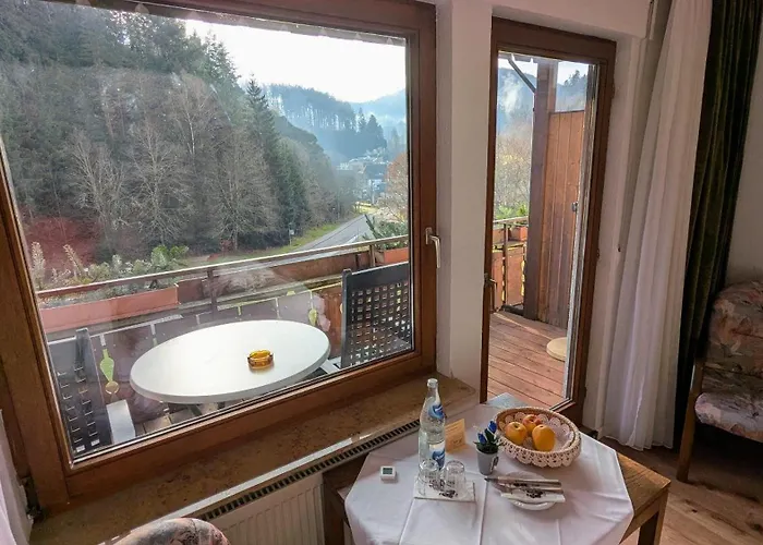 Decker's Bio Hotel zum Lamm